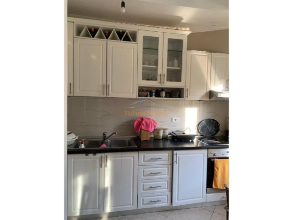 Shitet, Apartament 2+1,ne Kombinat
