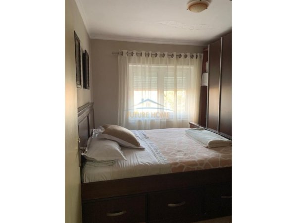 Shitet, Apartament 2+1,ne Kombinat