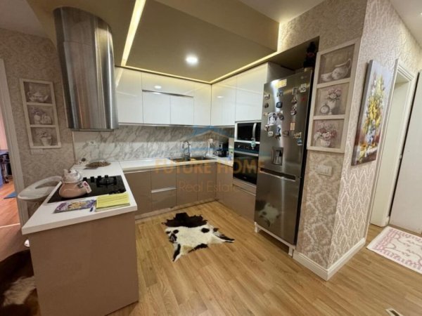 Qera, Apartament 2+1+Post Parkimi , Kopshti Zoologjik, Tiranë.
