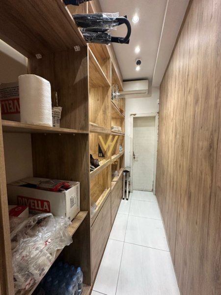 Tirane, shitet ambjent biznesi Kati 0, 35 m² (21 DHJETORI)