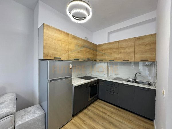 Shitet, Apartament 1+1, Misto Mame, Tiranë.