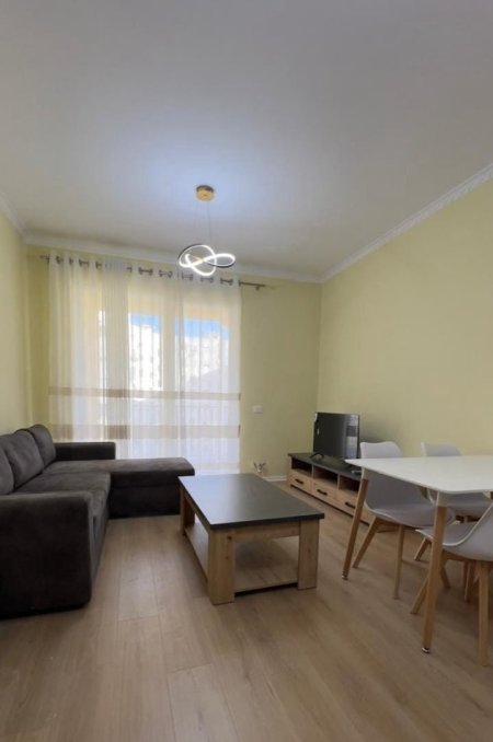 Tirane, jepet me qera apartament 2+1 Kati 9, 100 m² 550 € (Kompleks Grand Gallery)