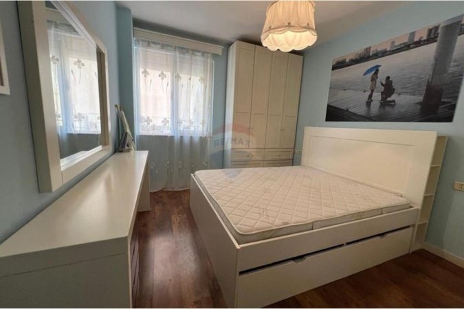 Tirane, jepet me qera apartament 1+1 Kati 2, 68 m² 500 € (APARTAMENT 1+1 PER QERA TEK MYSLYM SHYRI)