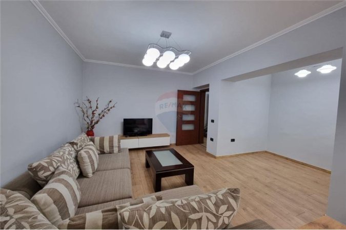 Tirane, jepet me qera apartament 1+1 Kati 1, 68 m² 630 € (APARTAMENT 1+1 PER QIRA TE MYSLYM SHYRI!)