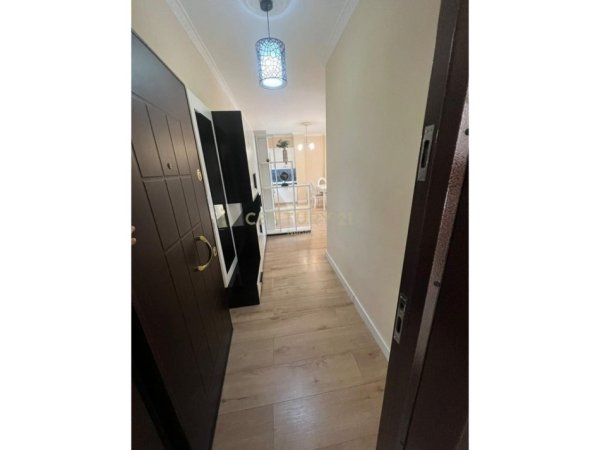 Tirane, jap me qera apartament 1+1 , 66 m² 550 € (Liqeni i Thatë)