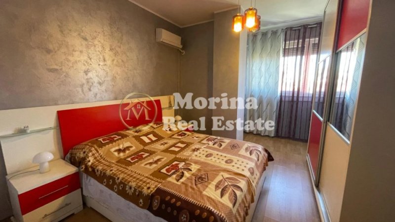 Tirane, jepet me qera apartament 2+1 Kati 6, 110 m² 780 € (Xhamlliku)