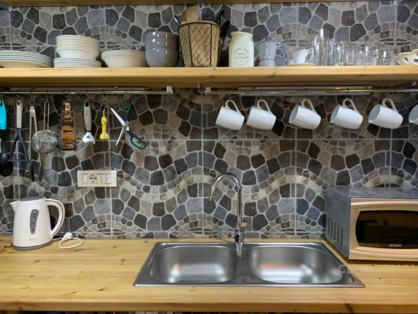 Tirane, jepet me qera apartament 1+1 Kati 2, 80 m² 700 € (QENDER)