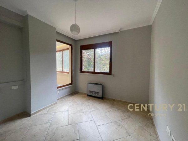 Tirane, jepet me qera apartament 3+1 Kati 5, 164 m² 1.500 € (RRUGA E ELBASANIT)