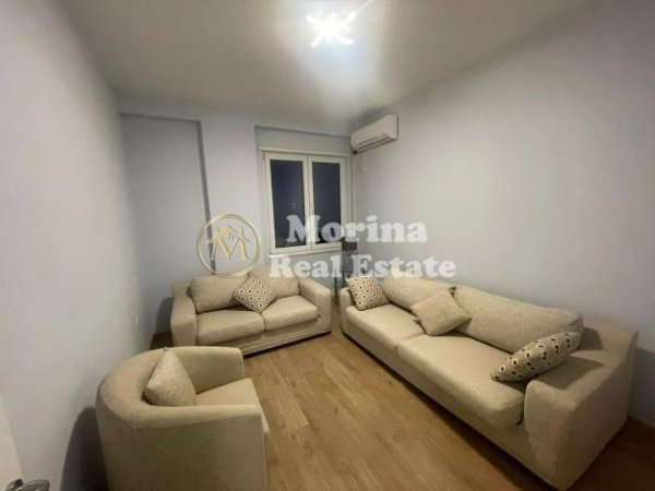 Tirane, jepet me qera apartament 2+1 Kati 3, 90 m² 700 € (Kinostudio)