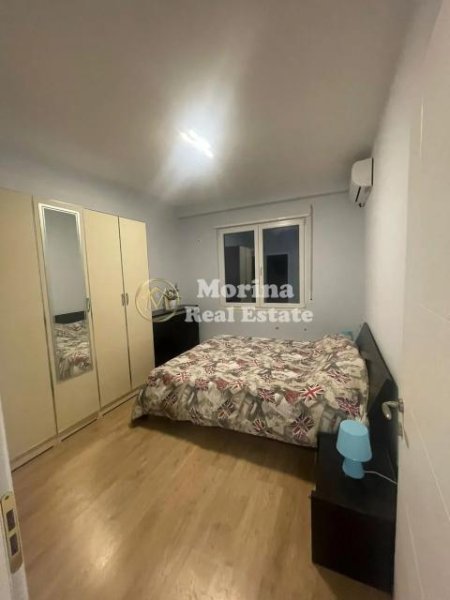 Tirane, jepet me qera apartament 2+1 Kati 3, 90 m² 700 € (Kinostudio)