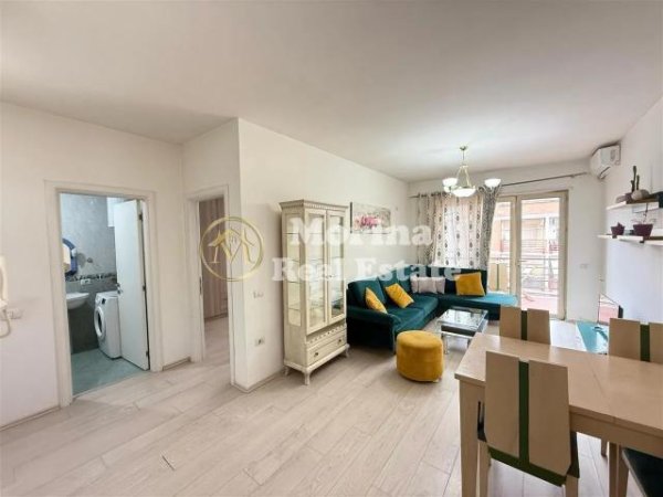 Tirane, jepet me qera apartament 1+1 Kati 9, 70 m² 600 € (Don Bosko)