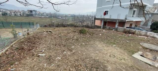 Tirane, shes 400 m² 50.000 Euro