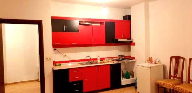 Tirane, shes apartament 1+1+Ballkon Kati 3, 74 m² 112.500 € (5 maji)