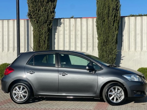 TOYOTA AURIS 1.4 NAFTE 👉 2008 👈 kambio AUTOMATIKE - 6.100 €