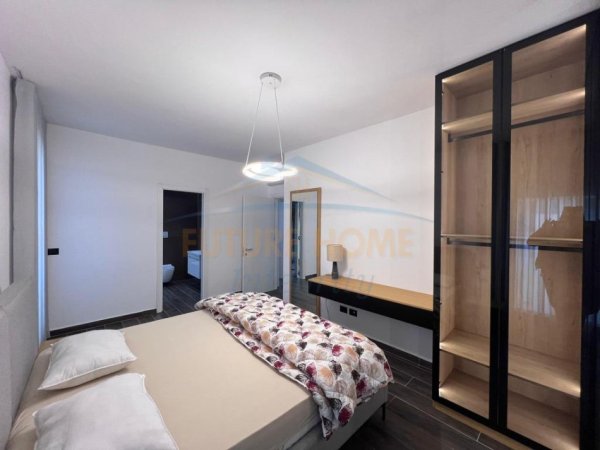 Tirane, jepet me qera apartament 2+1 Kati 2, 120 m² 1.500 € 