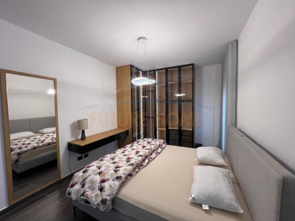 Tirane, jepet me qera apartament 2+1 Kati 2, 120 m² 1.500 € 