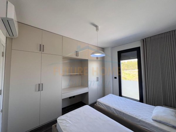 Tirane, jepet me qera apartament 2+1 Kati 2, 120 m² 1.500 € 