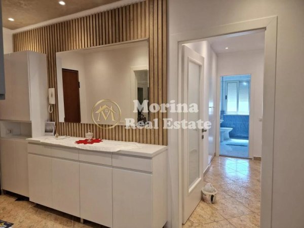 Tirane, jepet me qera apartament 2+1+Ballkon Kati 6, 110 m² 800 € (Don Bosko)