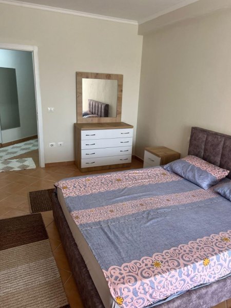 Tirane, jepet me qera apartament 2+1 Kati 2, 85 m² 430 € (Bulevardi Migjeni Yzberisht)