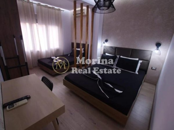 Tirane, jepet me qera apartament 1+1 Kati 3, 65 m² 550 € (Qender- Rruga e Barrikadave)