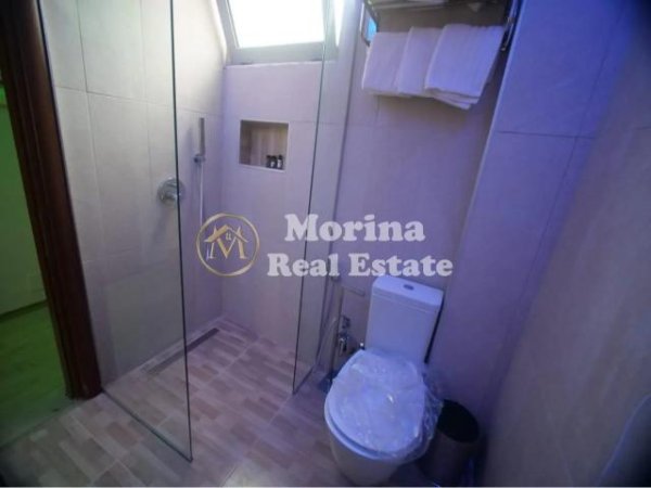 Tirane, jepet me qera apartament 1+1 Kati 3, 65 m² 550 € (Qender- Rruga e Barrikadave)