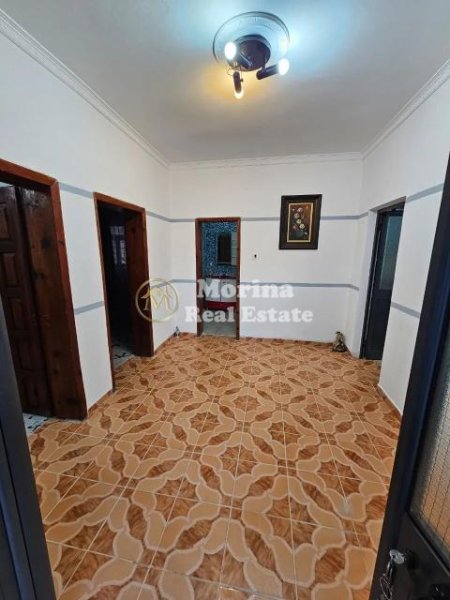 Tirane, jepet me qera shtepi 2+1 Kati 1, 115 m² 480 € (Ish Fusha Aviacionit)