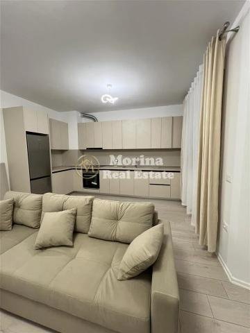 Tirane, jepet me qera apartament 2+1+Ballkon Kati 9, 110 m² 650 € (Ish Fusha Aviacionit)