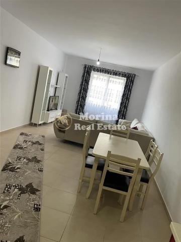 Tirane, jepet me qera apartament 3+1 Kati 2, 150 m² 850 € (Kinostudio)
