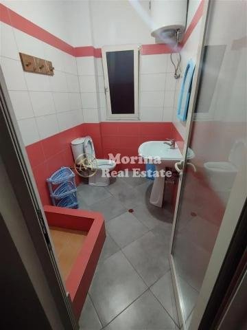 Tirane, jepet me qera shtepi 2+1+Ballkon Kati 2, 75 m² 350 € (Kodra e Priftit)