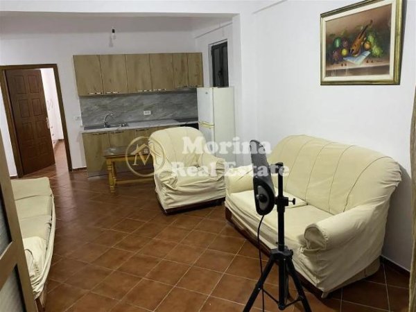 Tirane, jepet me qera apartament 2+1 Kati 1, 80 m² 400 € (Sauk)