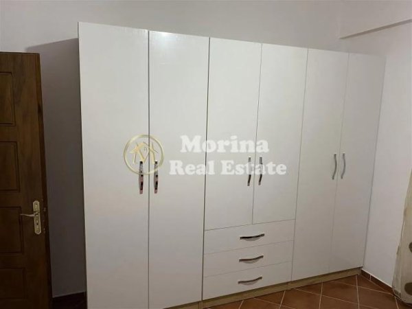 Tirane, jepet me qera apartament 2+1 Kati 1, 80 m² 400 € (Sauk)