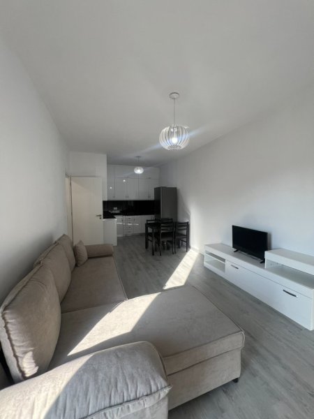 Tirane, jepet me qera 1+1 Kati 8, 70 m² 500 € (Xhanfize keko)