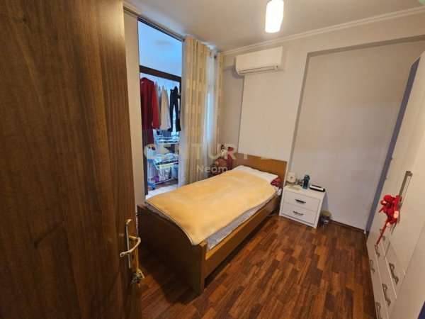 Tirane, shes apartament 3+1+2 , 125 m² 350.000 € (Rruga e Kavajës)