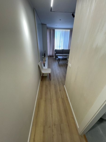Tirane, jepet me qera apartament 1+1 Kati 2, 50 m² 500 € (Karl Gega)