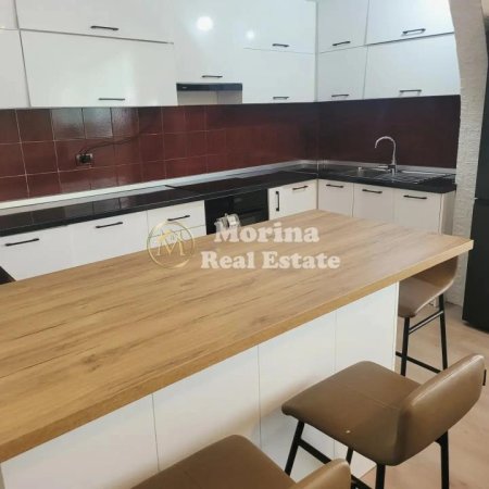 Tirane, jepet me qera shtepi 1+1 Kati 1, 70 m² 450 € (ALI DEMI)