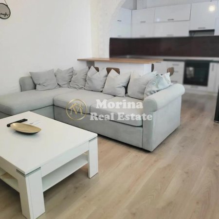 Tirane, jepet me qera shtepi 1+1 Kati 1, 70 m² 450 € (ALI DEMI)