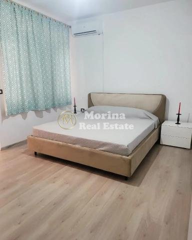 Tirane, jepet me qera shtepi 1+1 Kati 1, 70 m² 450 € (ALI DEMI)