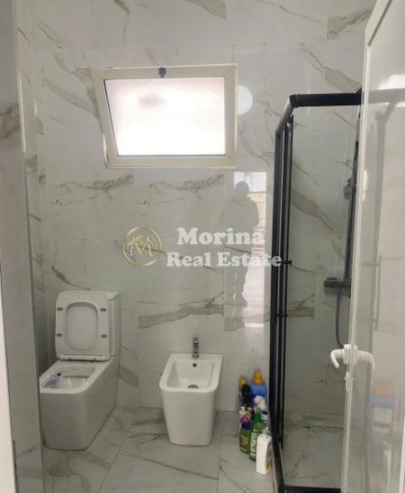Tirane, jepet me qera apartament 3+1 Kati 1, 160 m² 500 € (Oxhaku)