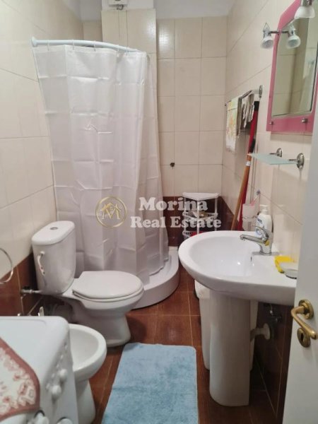 Tirane, jepet me qera apartament 2+1 Kati 6, 70 m² 600 € (Komuna e Parisit)