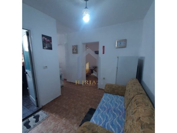 Tirane, jepet me qera apartament 1+1 Kati 1, 65 m² 400 € 