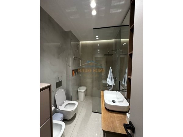 Tirane, jepet me qera apartament 2+1 Kati 2, 85 m² 900 € (Don Bosko)