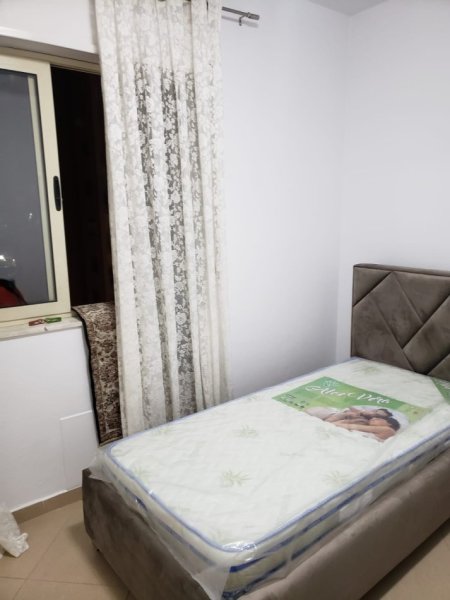 Tirane, jepet me qera apartament 2+1+Ballkon Kati 5, 116 m² 700 € (Rruga panorama)