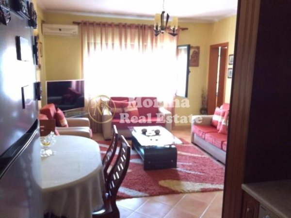 Tirane, jepet me qera apartament 2+1 Kati 11, 70 m² 500 € (Stacioni i Trenit)