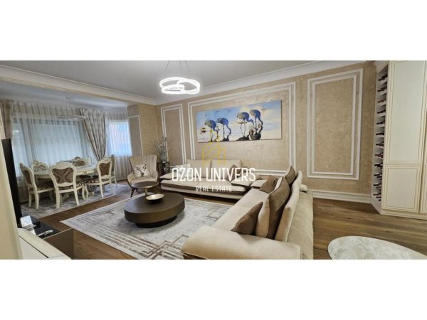 Tirane, jepet me qera apartament 2+1+Ballkon Kati 5, 135 m² 2.300 € (Bllok)