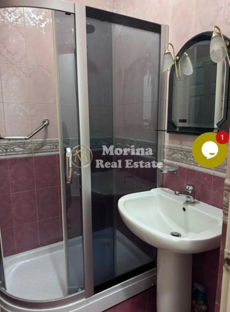 Tirane, jepet me qera apartament 2+1+Ballkon Kati 7, 100 m² 700 € (Reuga e Kosovareve-Liqeni)
