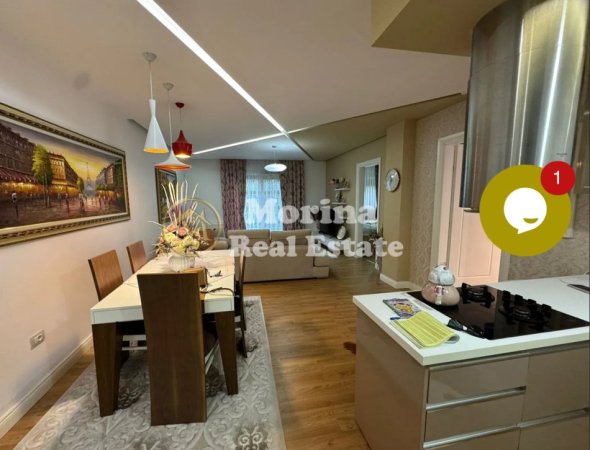 Tirane, jepet me qera apartament 2+1+Ballkon Kati 2, 117 m² 800 € (Kopshti Zoologjik)