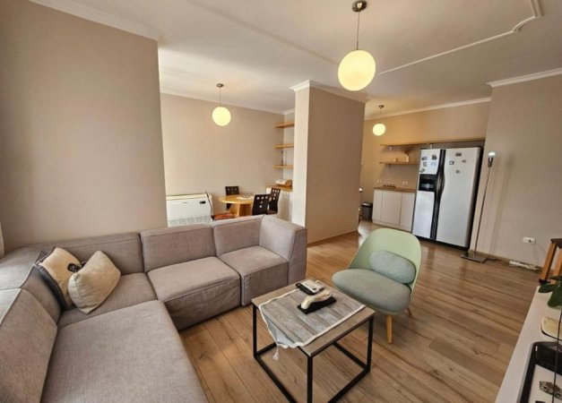 Tirane, jepet me qera apartament 2+1 Kati 11, 92 m² 1.350 € (Rr.kosovareve)