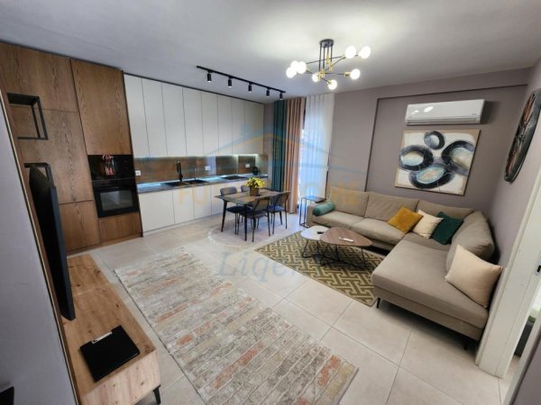Qera, Apartament 2+1, Kodra E Diellit, Tiranë.