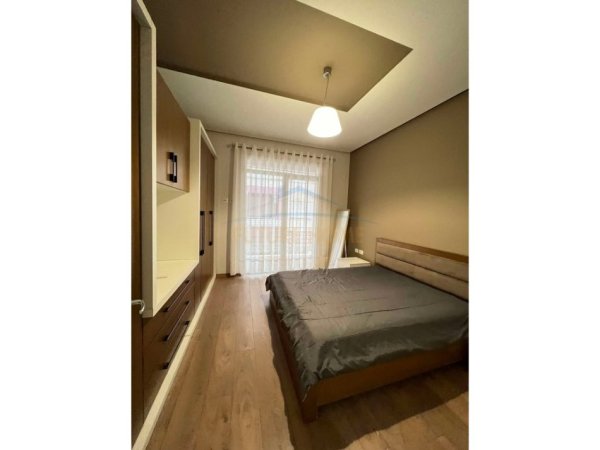 Shitet, Apartament 1+1, Kopshti Botanik, Tiranë.