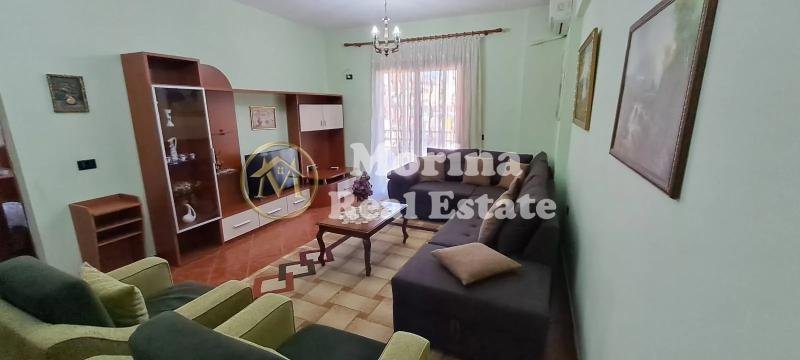 Tirane, jepet me qera apartament 2+1 Kati 4, 95 m² 650 € (Rruga e Kavajes – Spitali Gjerman)